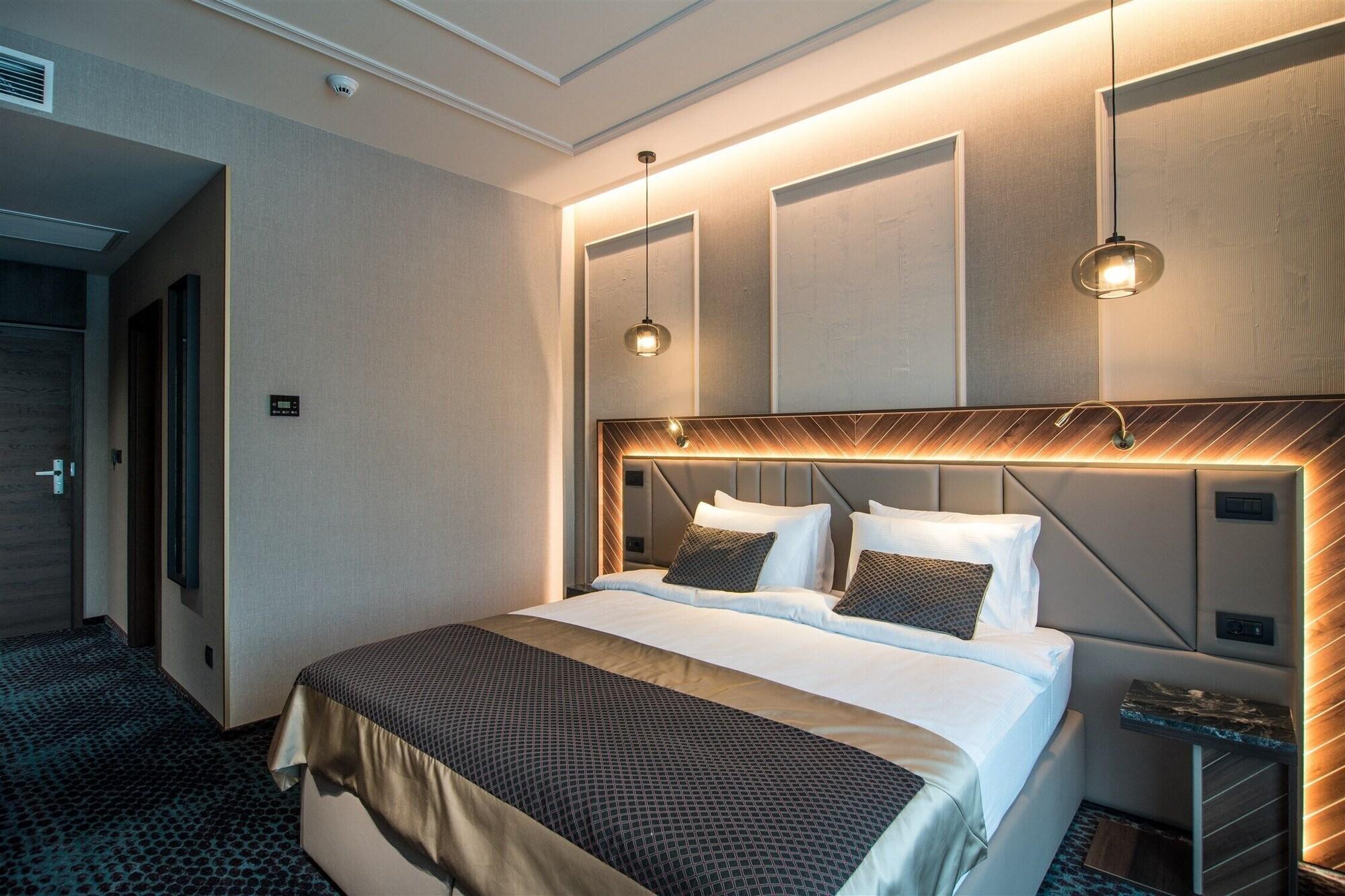 Sky Blue Hotel & Spa Paulesti  Kültér fotó