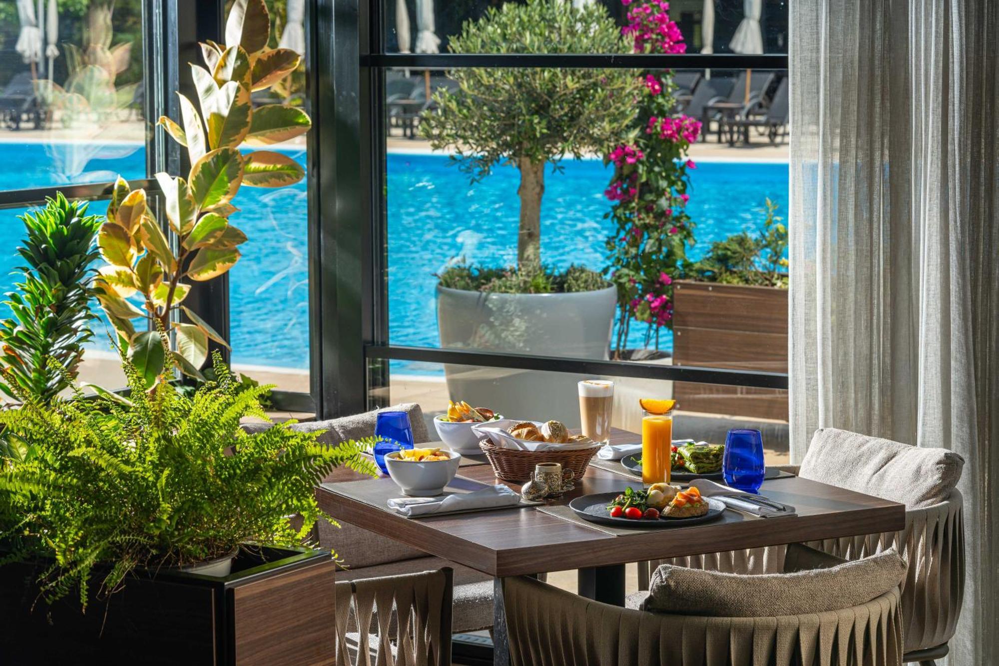 Sky Blue Hotel & Spa Paulesti  Kültér fotó